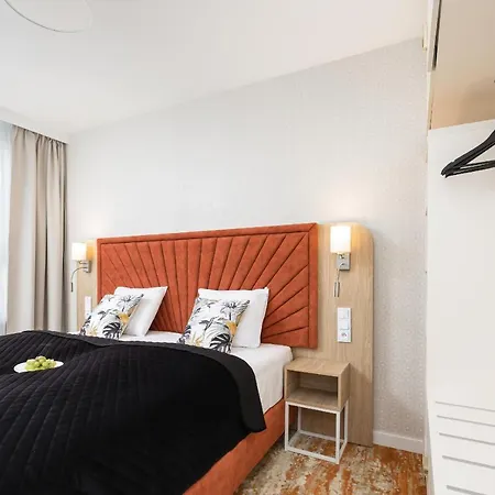 Bel Mare With Balcony By Rent Like 米兹多洛杰